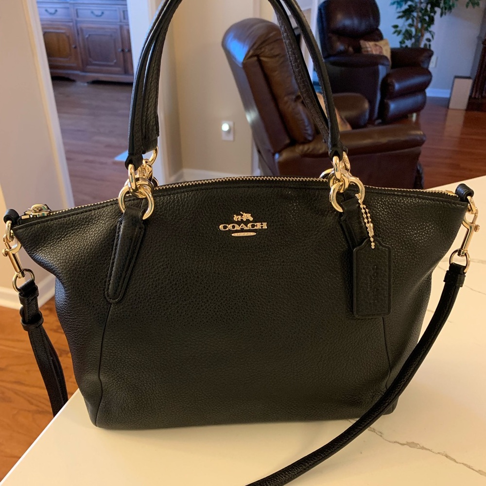 🖤COACH Small Kelsey Leather Satchel in Black - Like New